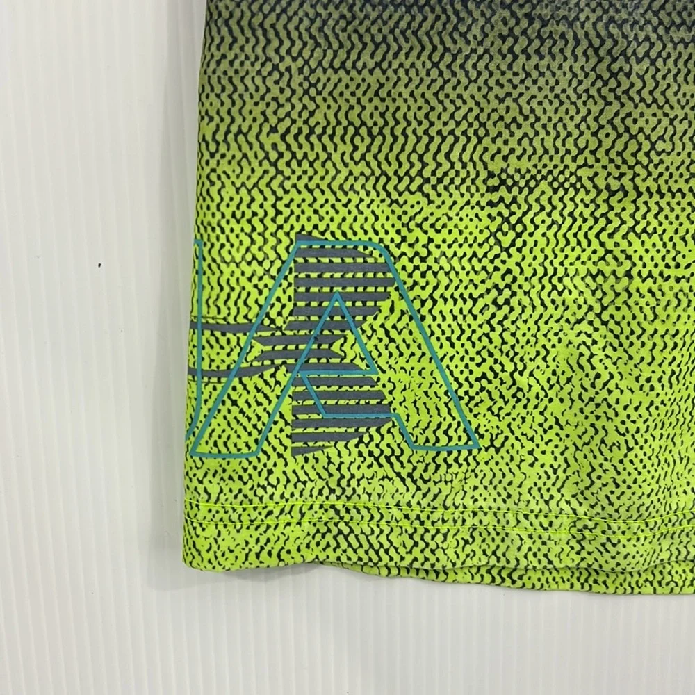 437. Under Armour Kids Swim Trunks - Black‎ and Neon Green (YXL)